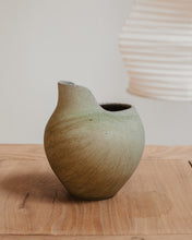 Load image into Gallery viewer, soda fired katakuchi

